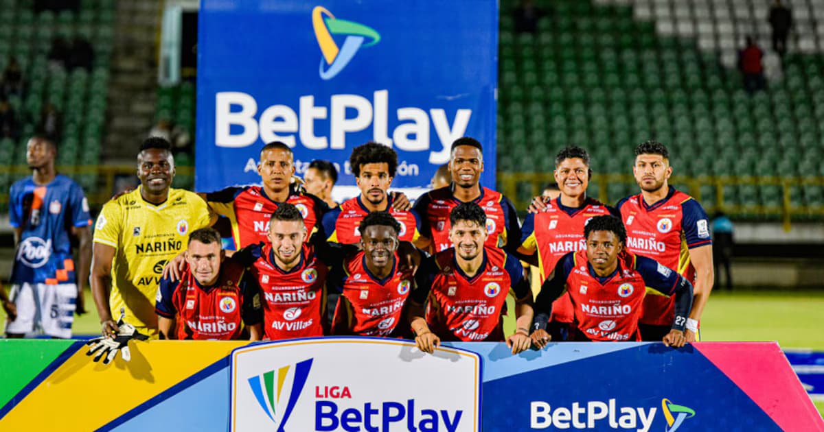 Foto de equipo de los jugadores del Deportivo Pasto antes de un partido de la Liga BetPlay