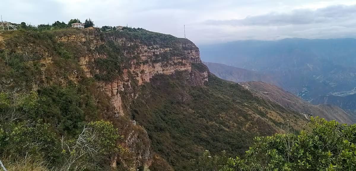 Farallones de la Mesa de Los Santos sobre el cañón del Chicamocha, en Santander, en una fotografía de archivo; no es una imagen del sismo
