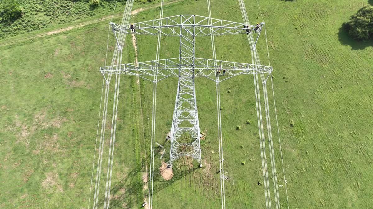 Torres de transmisión de energía eléctrica