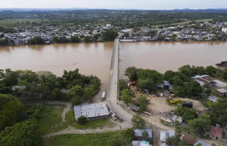 Vía rural en el Bajo Cauca antioqueño