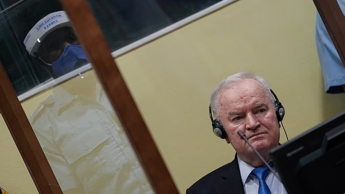 Ratko Mladić durante una audiencia en el tribunal de La Haya