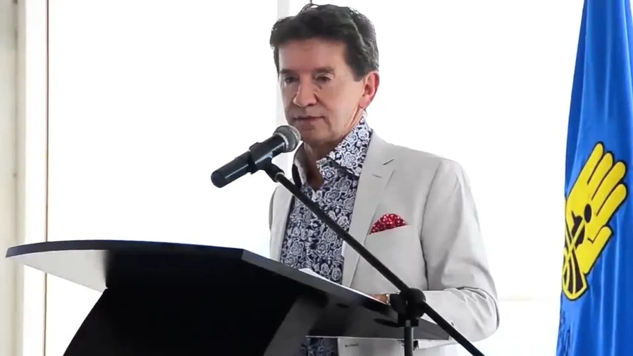 El exalcalde de Medellín y exgobernador de Antioquia Luis Pérez Gutiérrez, durante una intervención pública