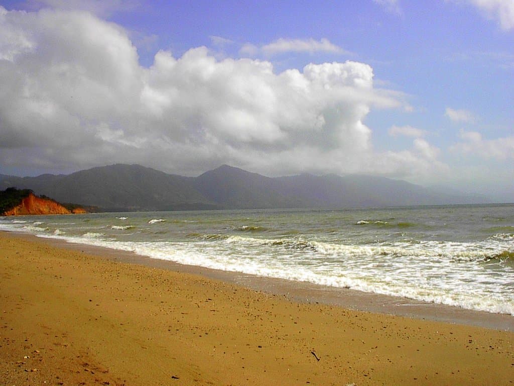 La playa de Güiria, sobre el golfo de Paria, en el estado Sucre, en una fotografía de archivo; no es una imagen del sismo