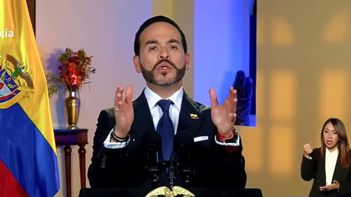 El presidente Abelardo de la Espriella durante su alocución desde la Casa de Nariño