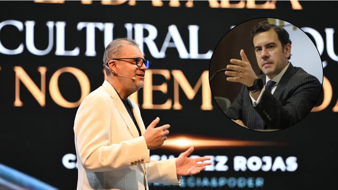 Carlos Suárez durante una intervención en tarima y, en recuadro, el exministro del Interior Rodrigo Lara