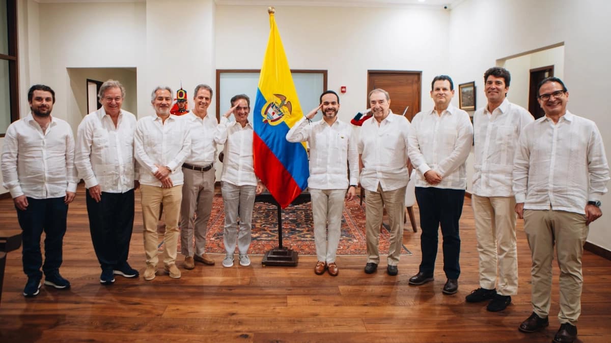 El presidente y los empresarios reunidos en la sede presidencial de Barranquilla