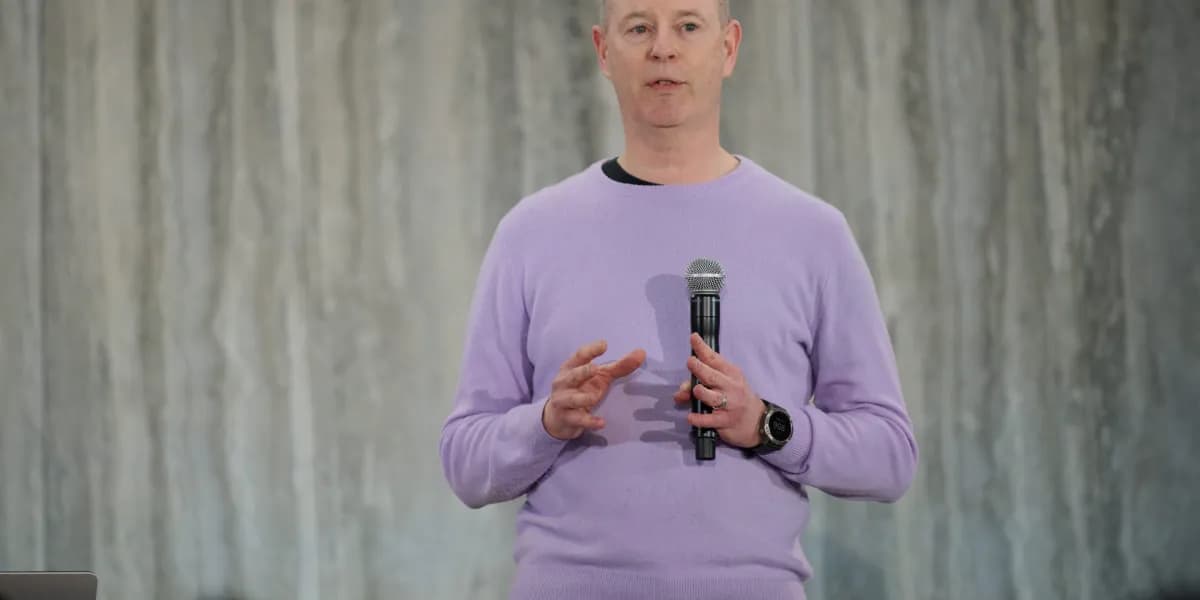 Un directivo de Microsoft durante una presentación