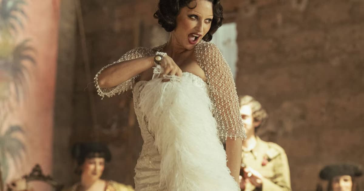 Escena de la película «La bola negra», de Javier Calvo y Javier Ambrossi