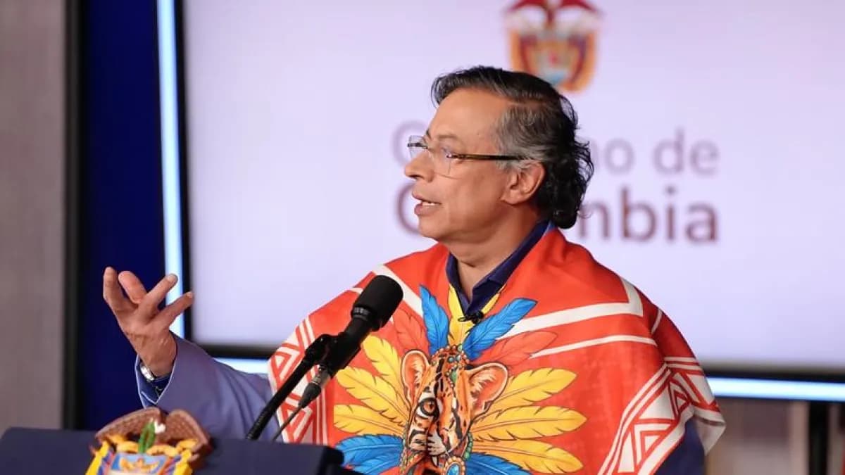 El expresidente Gustavo Petro durante una intervención pública