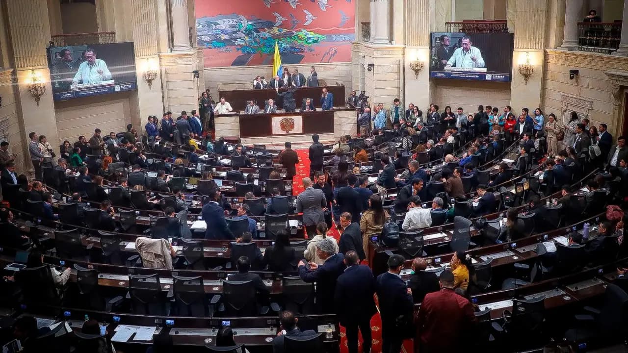 Vista general del recinto del Congreso durante una sesión de las comisiones económicas conjuntas