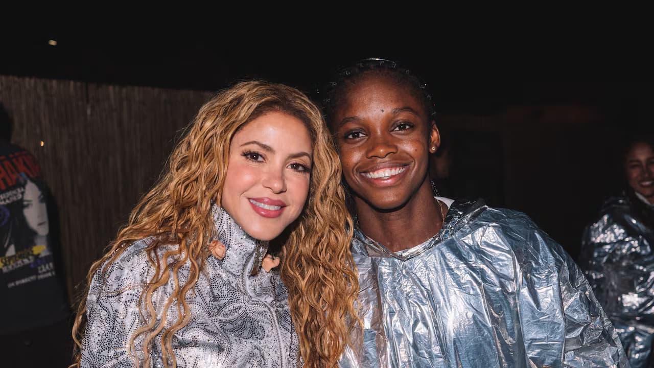 Shakira y Linda Caicedo posan juntas detrás del escenario en Madrid