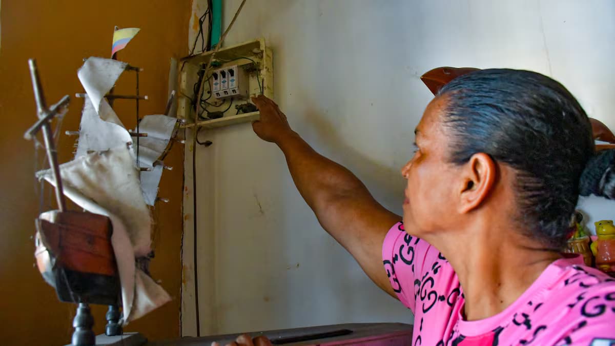 Torres y redes de transmisión de energía