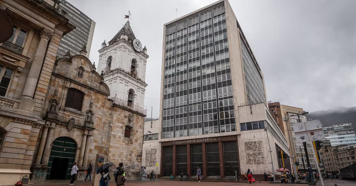 Sede del Ministerio de Hacienda junto a la plaza de Bolívar, en Bogotá