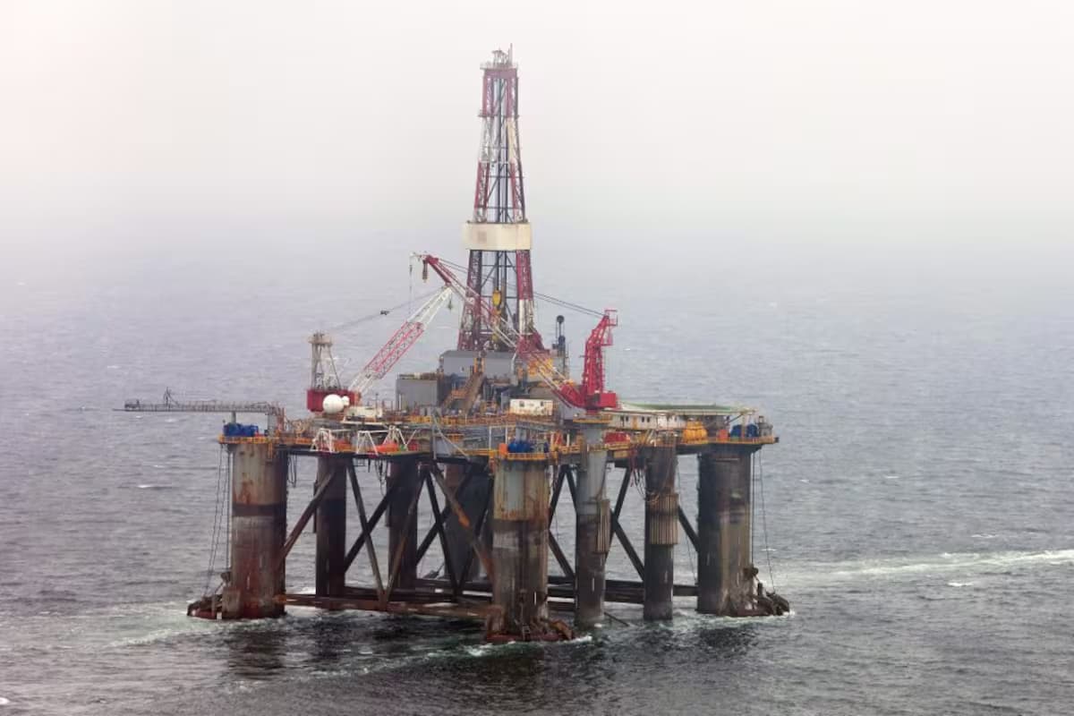 Plataforma petrolera en aguas cercanas a las islas Malvinas