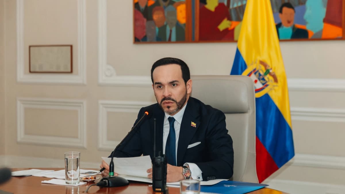 El presidente Abelardo de la Espriella durante el consejo de ministros