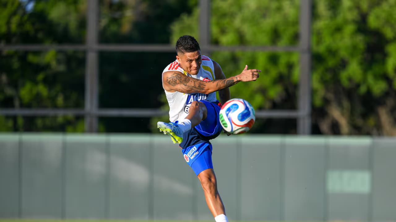 Juan Fernando Quintero con la camiseta de la Selección Colombia