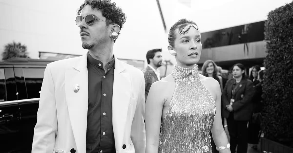 Santiago Prieto y Catalina García, integrantes de Monsieur Periné, en una alfombra roja