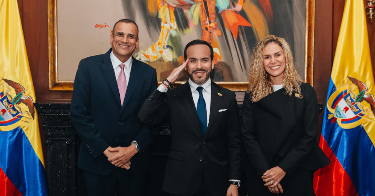 Posesión de Carlos René Montoya como presidente de Colpensiones