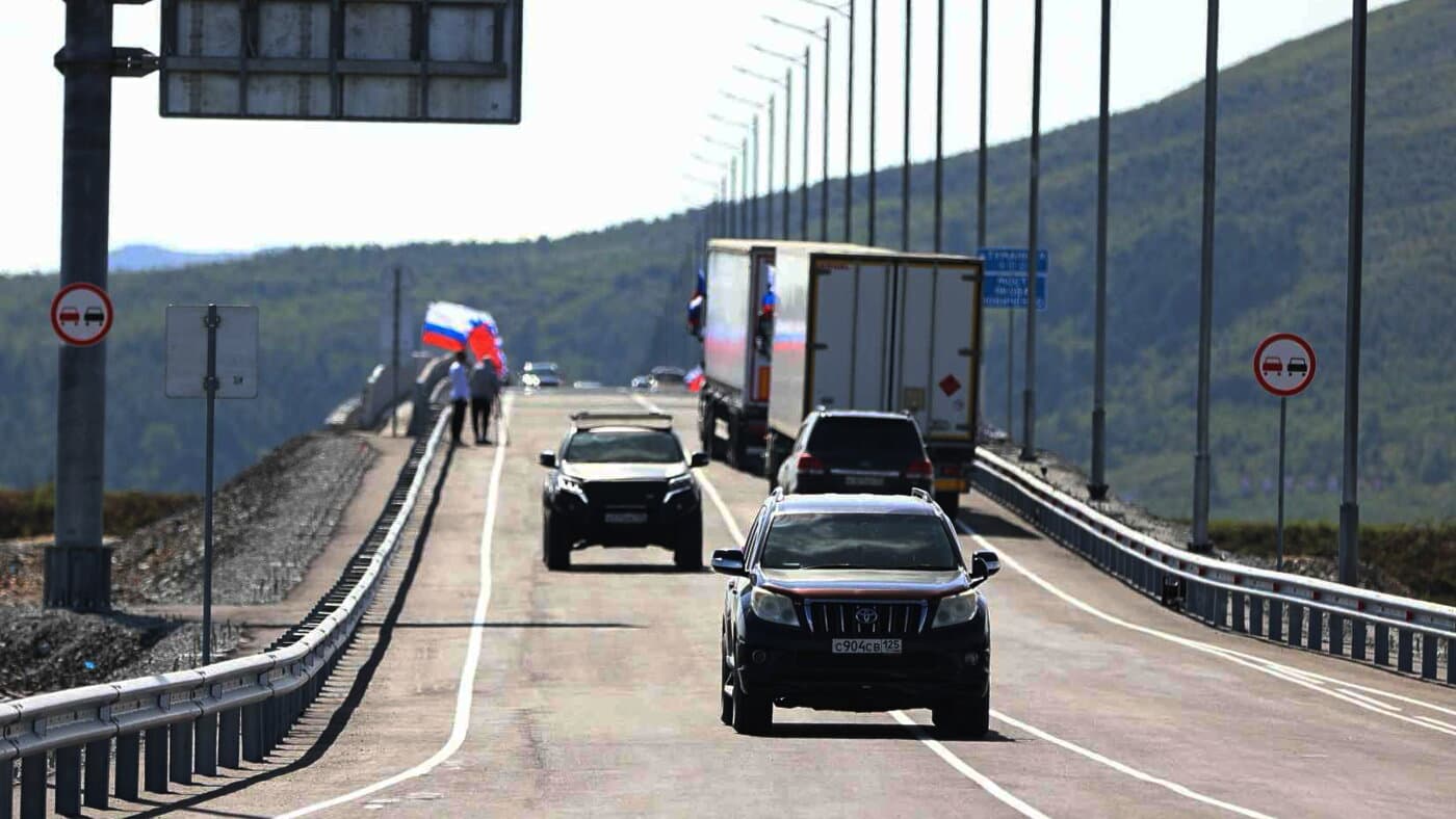 Puente sobre el río Tumen entre Rusia y Corea del Norte