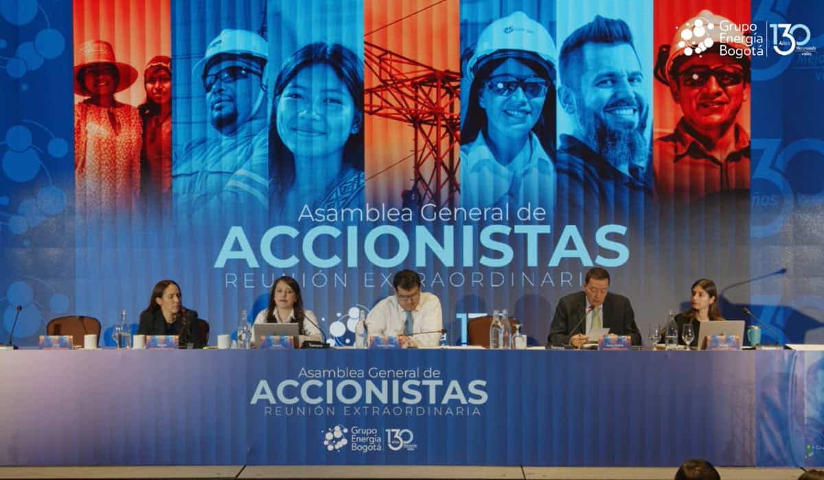 Mesa directiva de la asamblea extraordinaria de accionistas del Grupo Energía Bogotá
