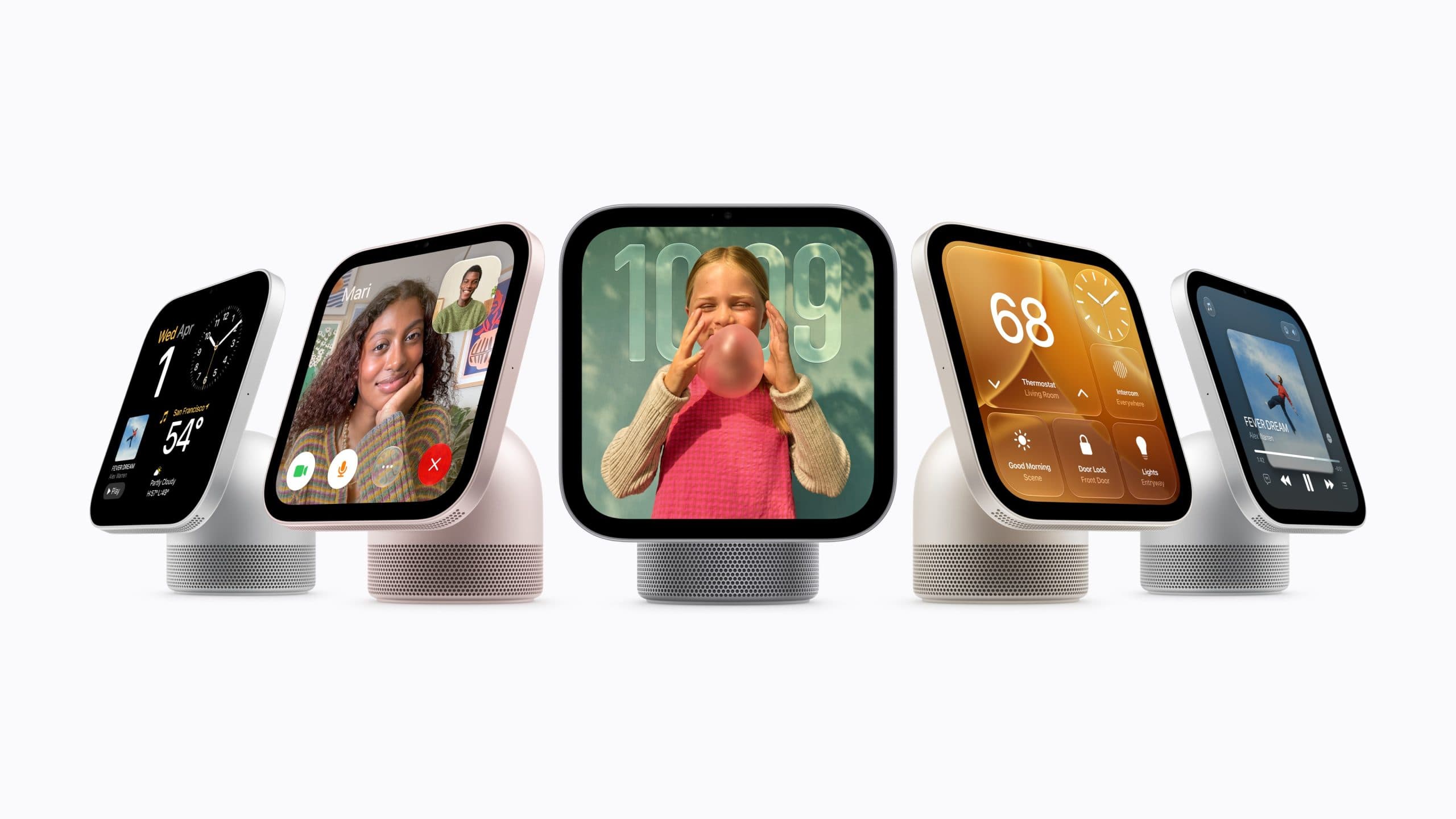 Varias unidades del Apple HomeView sobre su base con altavoz