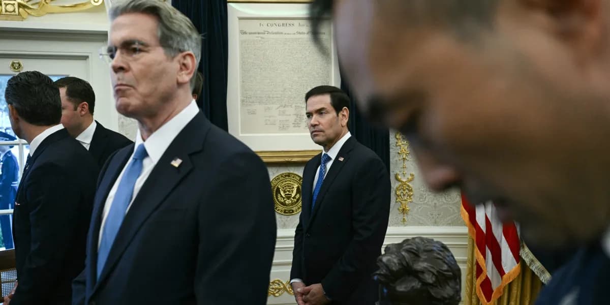El secretario del Tesoro, Scott Bessent, en el Despacho Oval de la Casa Blanca
