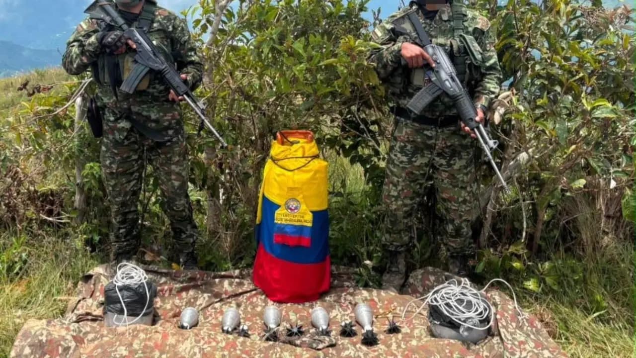 Material explosivo hallado por el Ejército en zona rural de Briceño