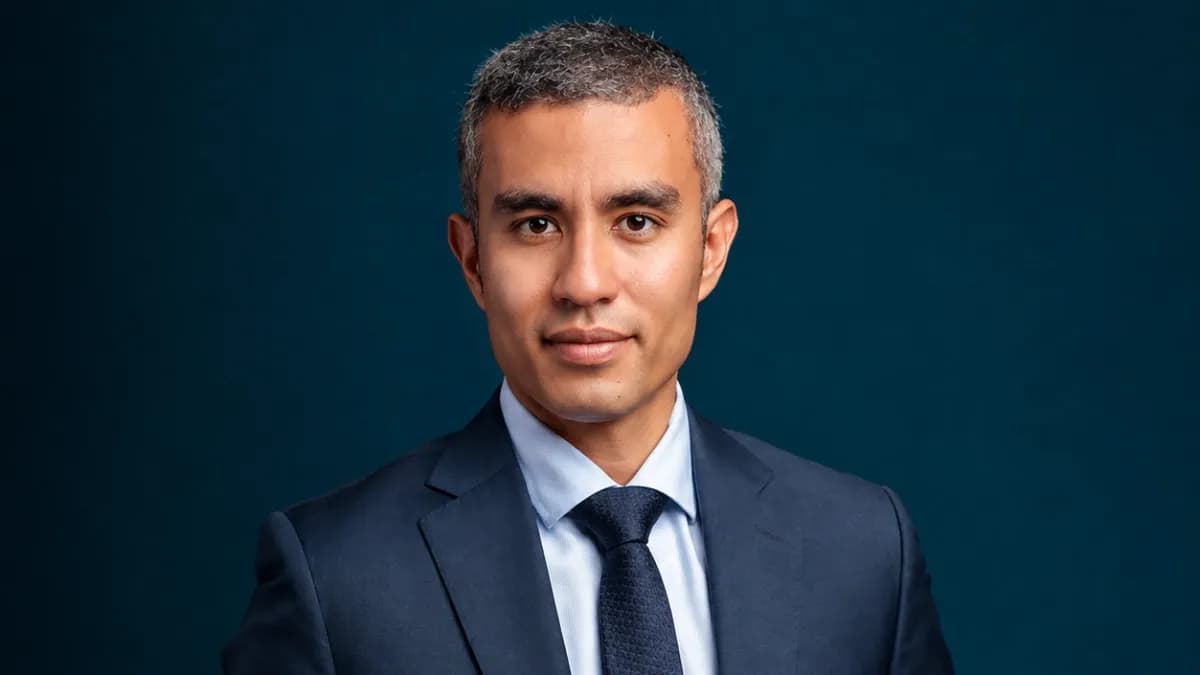 Retrato de Alex Fabián Cañas, nuevo viceministro de Energía
