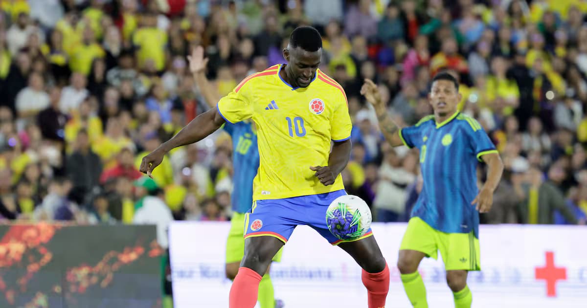 El delantero Jackson Martínez durante un partido