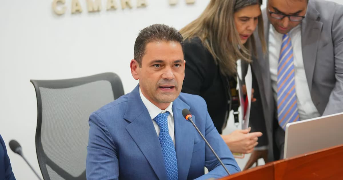 Un congresista interviene durante una sesión en el Capitolio