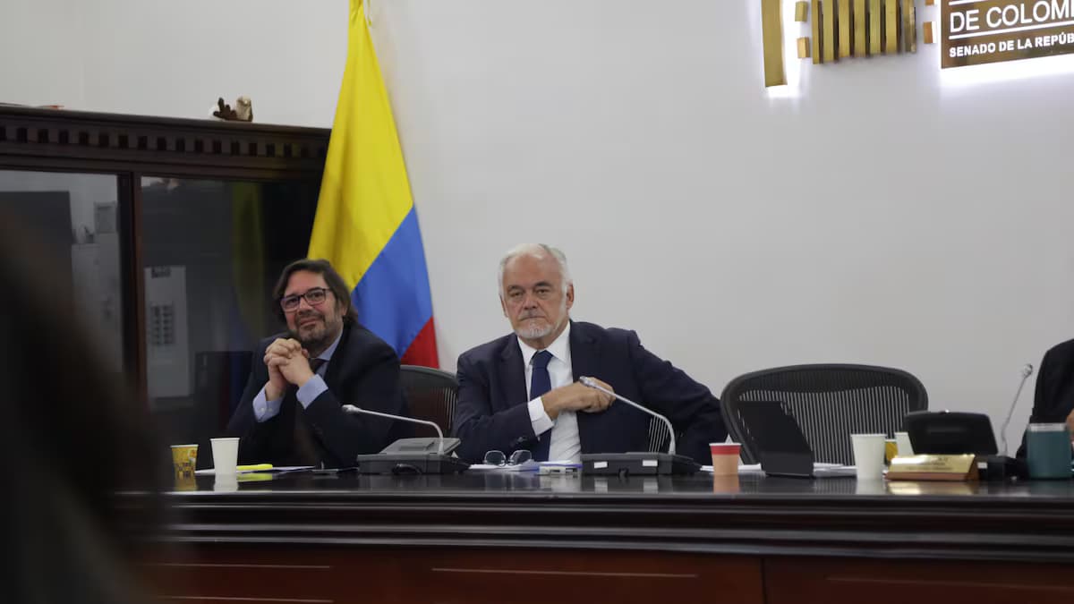Sesión del Congreso de la República durante la presentación del informe