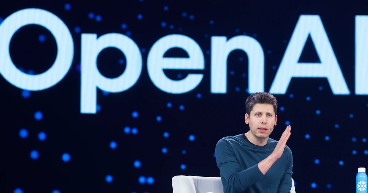 Sam Altman, director ejecutivo de OpenAI, durante una presentación pública
