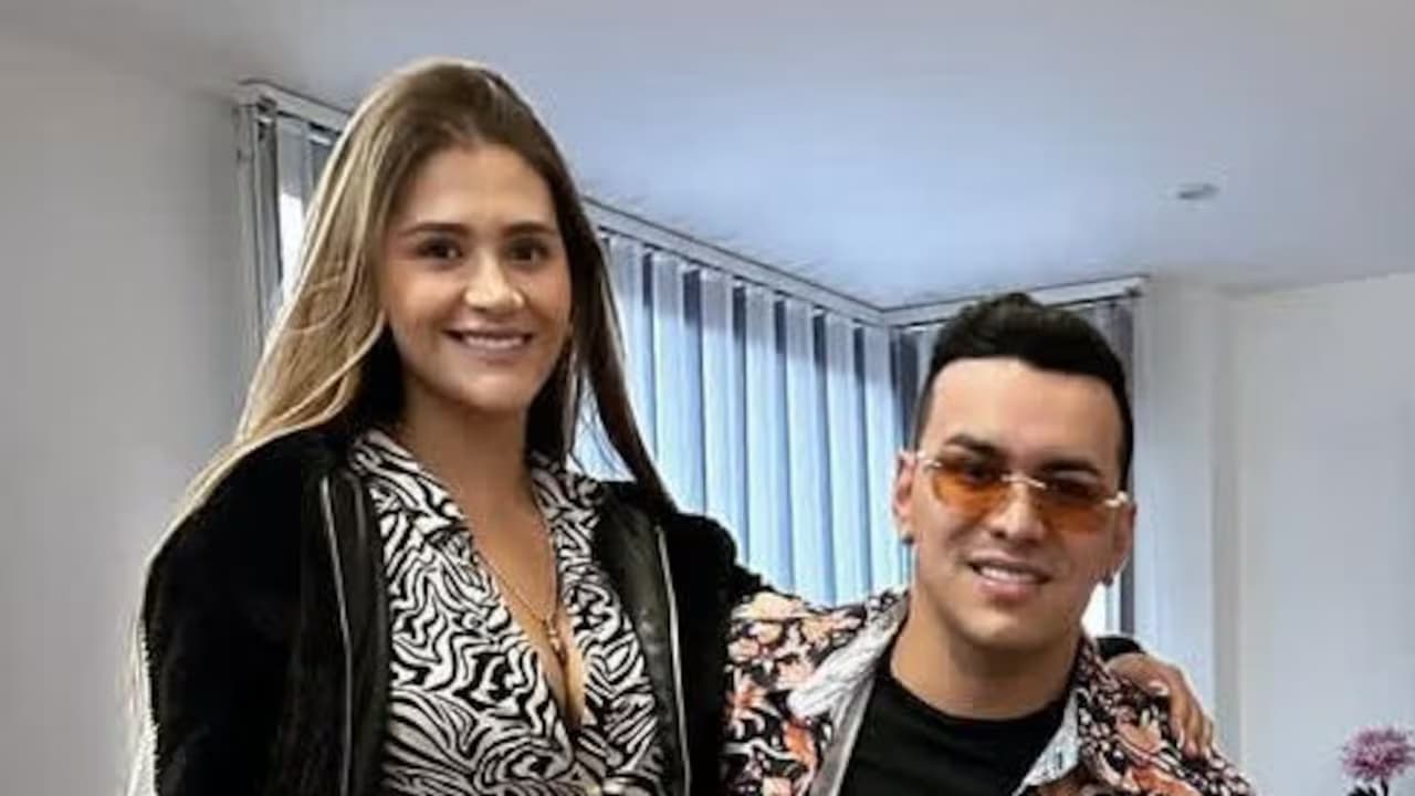 Sonia Restrepo junto a Yeison Jiménez