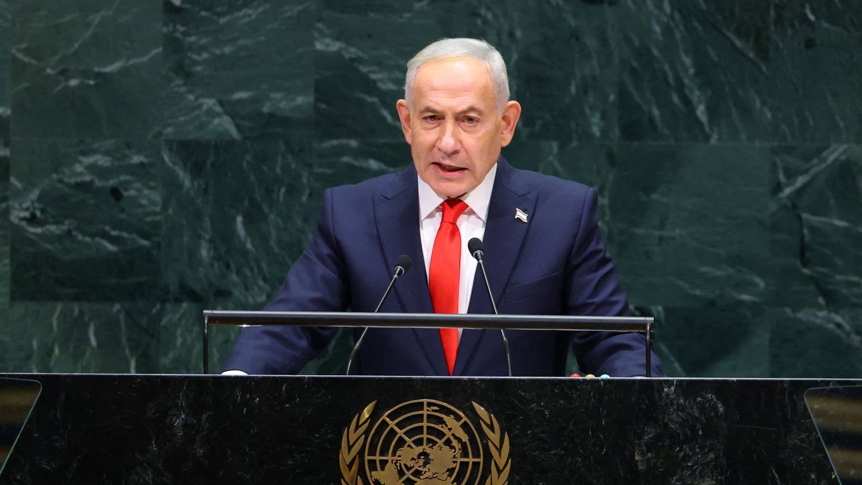 Benjamin Netanyahu habla desde el estrado de la Asamblea General de la ONU, en Nueva York