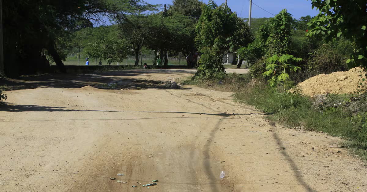 Vía destapada entre Tierrabaja y Puerto Rey, en la zona norte de Cartagena, donde ocurrió el ataque