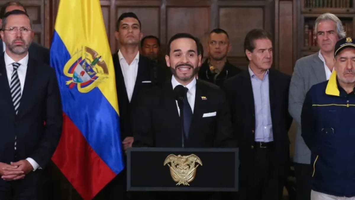 Consejo de ministros del Gobierno tras el terremoto