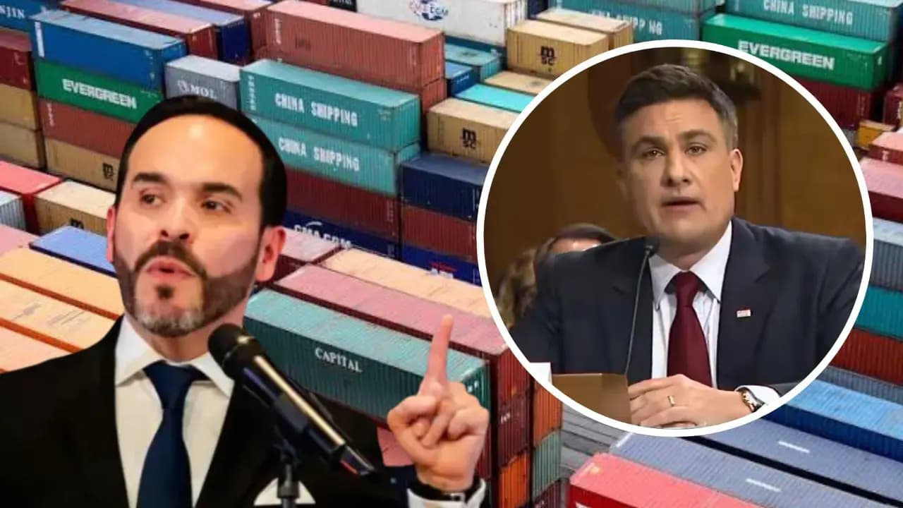 Abelardo De La Espriella en un acto oficial