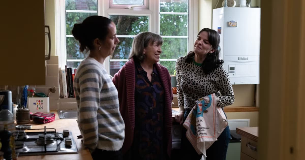 Escena de «Tender Loving Care», de Mike Leigh
