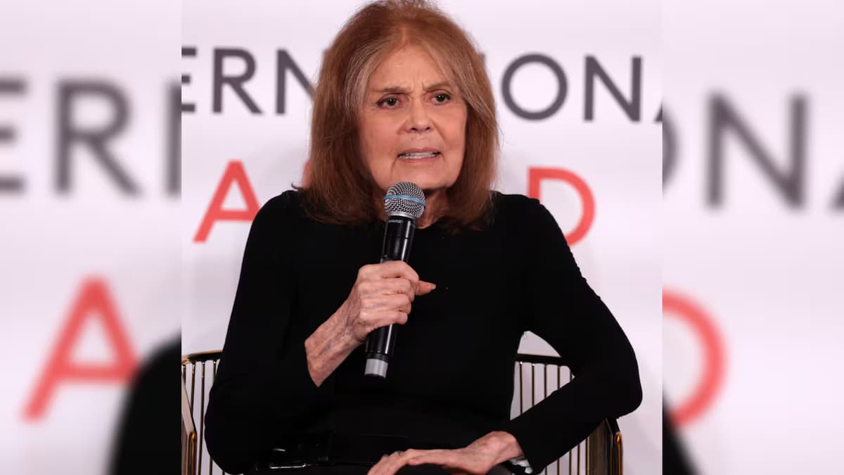 Gloria Steinem durante una intervención pública