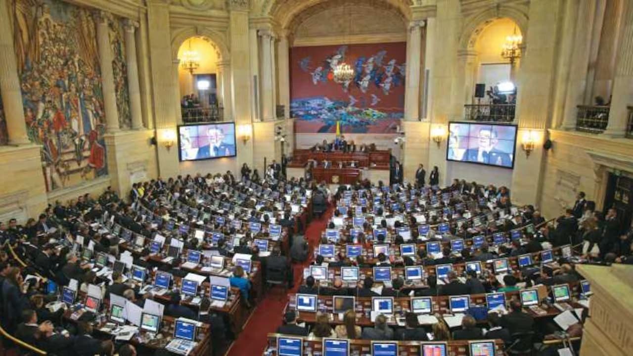 Plenaria del Congreso de la República en el Capitolio Nacional