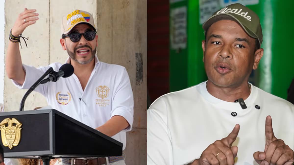El presidente Abelardo de la Espriella habla en un atril y, a la derecha, el alcalde de Sincelejo, Yahir Acuña