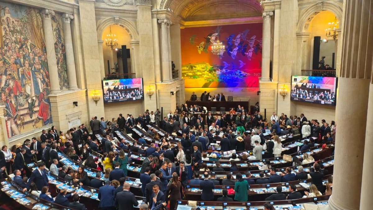 Plenaria del Congreso de la República reunida en el recinto del Capitolio Nacional