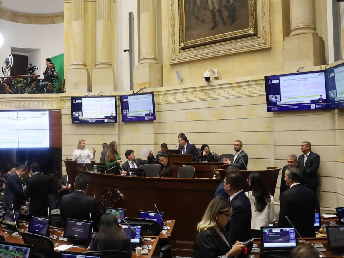 Sesión plenaria del Senado de la República