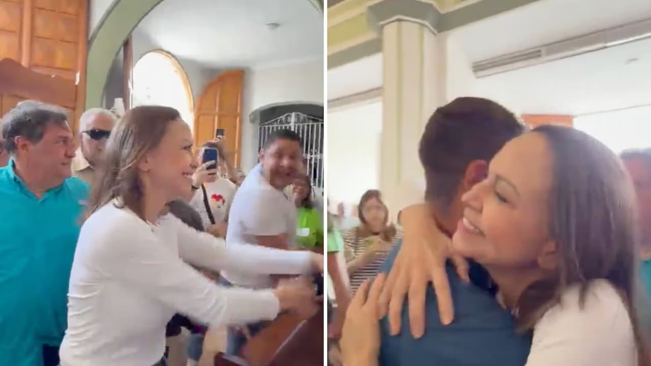 María Corina Machado saluda y abraza a seguidores dentro de una iglesia en el estado Lara tras su regreso a Venezuela